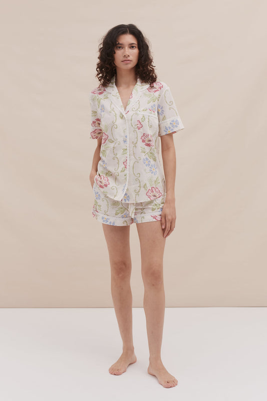 Garden Bloom – Button-Down Shirt & Shorts Set